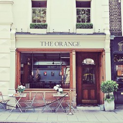 Orange Pub
