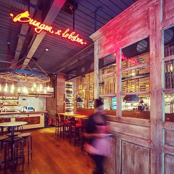 Burger & Lobster